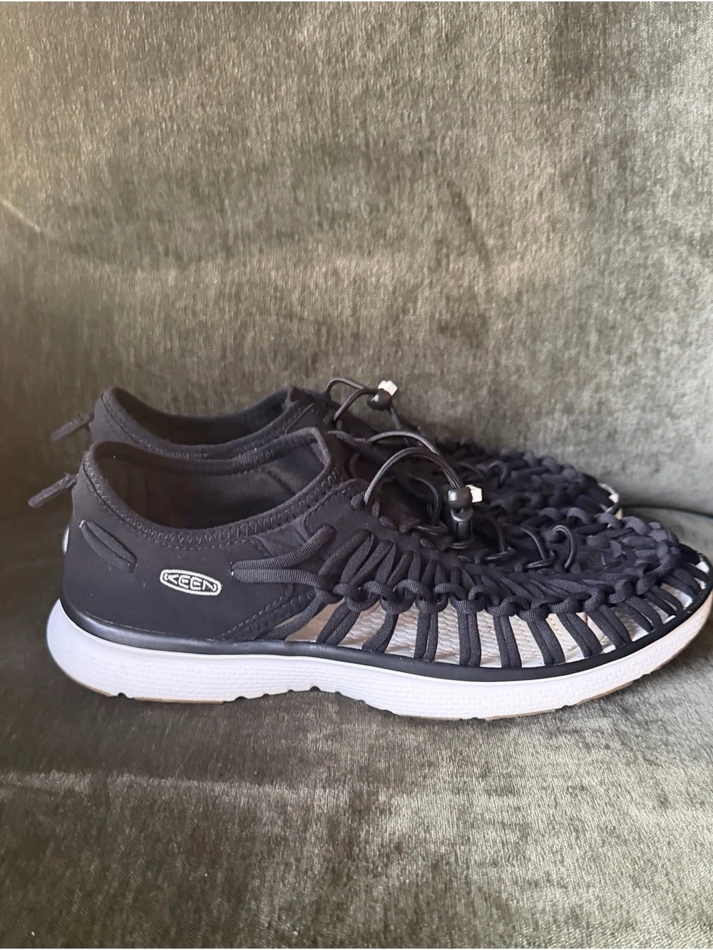 Keen Black Woven Slip-On with White Sole - Women